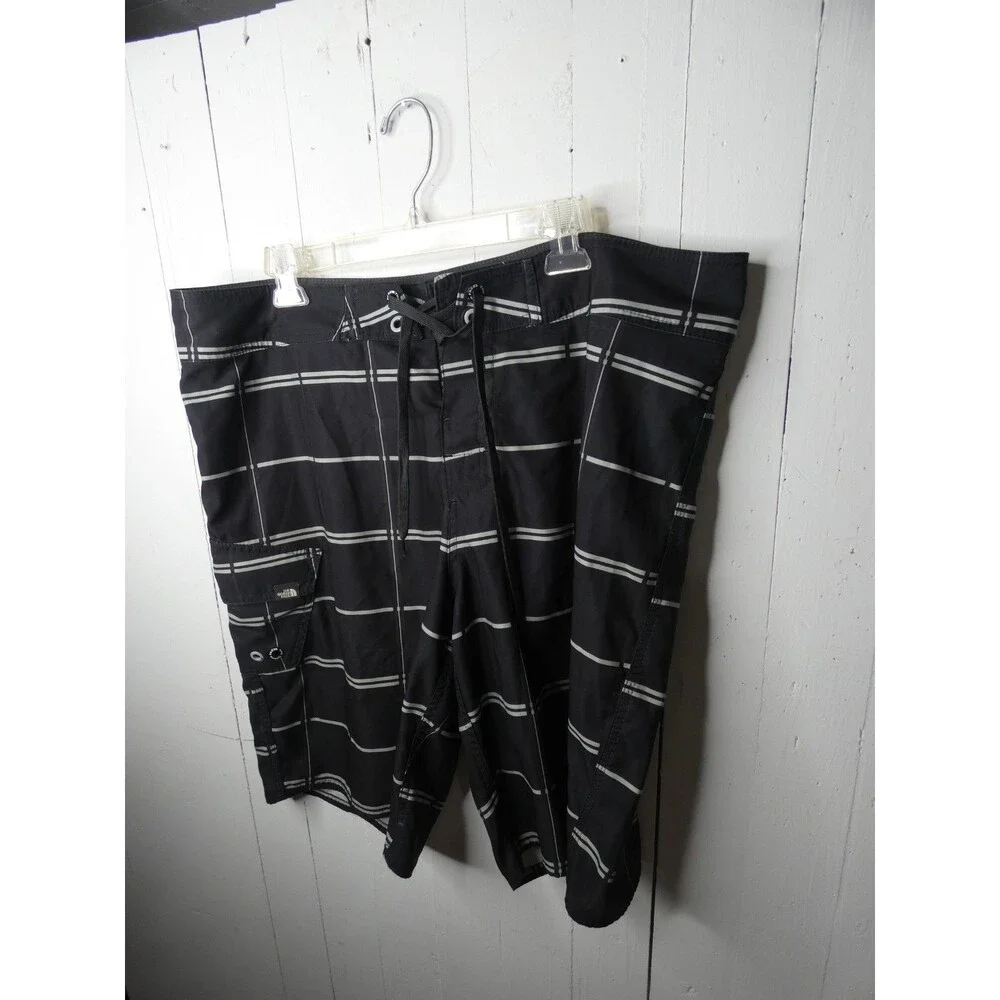 The North Face Men's 40 Black White Plaid Board Shorts Swim Trunks
